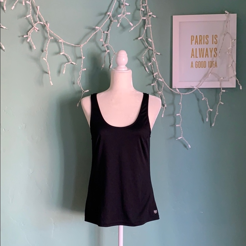Black Open-Back Athletic Tank